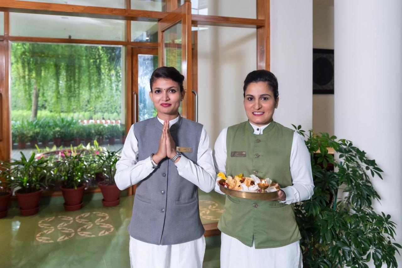 Hotel Naad Wellness à Sonipat Extérieur photo